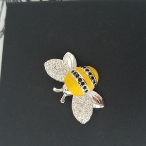 Bumblebee Pin